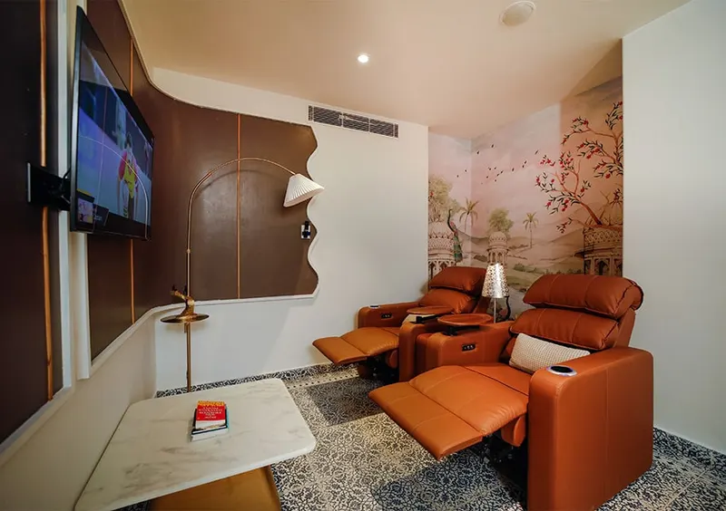 Patient lounge and reception waiting area at Stunning Dentistry